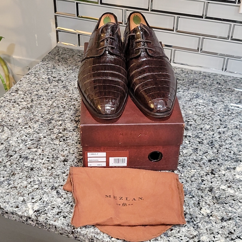 Men's shoes